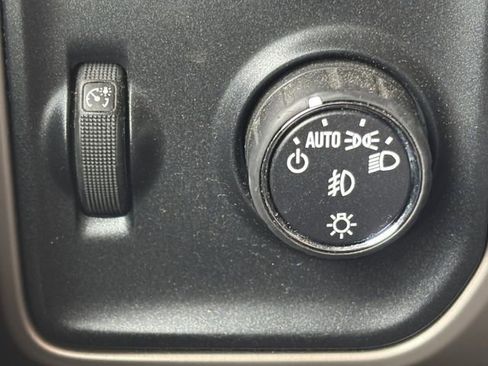 Used 2016 GMC Sierra 1500 Denali AWD/4WD image 35