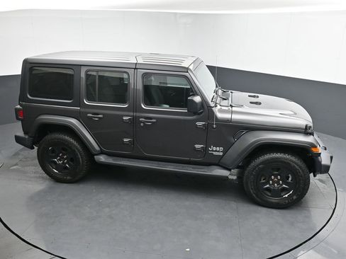 Used 2021 Jeep Wrangler Unlimited Sport AWD/4WD image 29