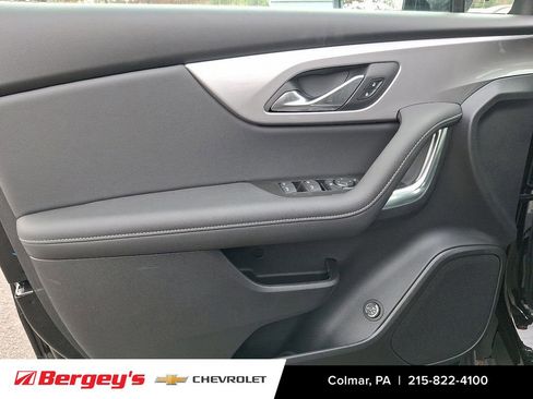 New 2025 Chevrolet Blazer LT w/ Convenience Package image 9