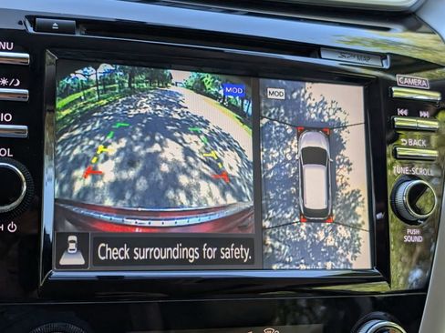 Used 2018 Nissan Murano Platinum w/ Cargo Package image 26