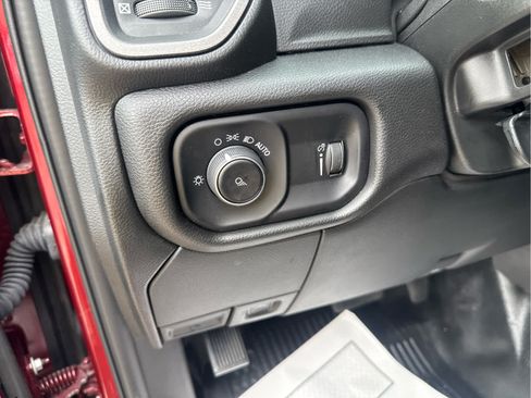 Used 2024 RAM 2500 Tradesman w/ Chrome Appearance Group AWD/4WD image 25