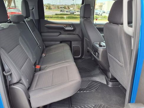 Used 2024 Chevrolet Silverado 1500 RST AWD/4WD image 16