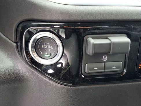 New 2026 GMC Sierra 1500 Elevation image 25