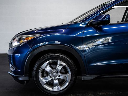 Used 2016 Honda HR-V LX image 12