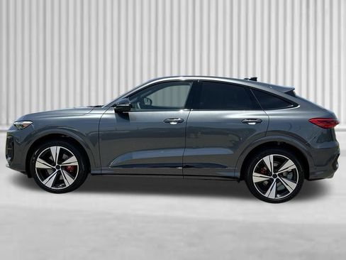 New 2026 Audi SQ5 Premium Plus AWD/4WD image 2