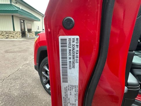 Used 2021 Jeep Compass 80th Special Edition image 9