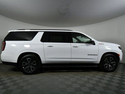Used 2022 Chevrolet Suburban Z71 w/ Off-Road Capability Package image 15