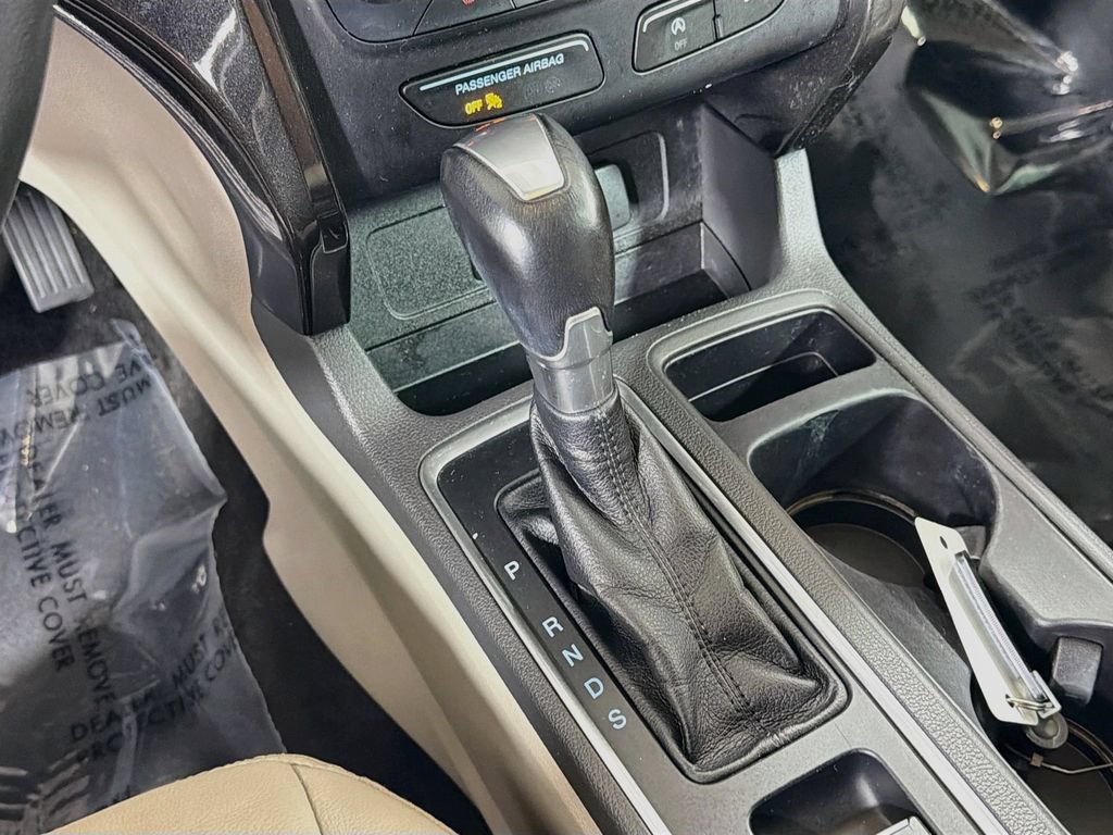 Used 2017 Ford Escape Titanium AWD/4WD image 18
