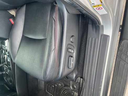 Used 2015 Toyota 4Runner Trail Premium AWD/4WD image 7