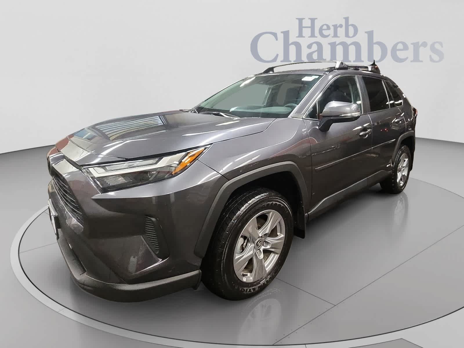 Used 2025 Toyota RAV4 LE AWD/4WD image 11