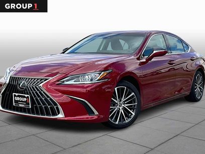 Certified 2025 Lexus ES 350 w/ Premium Package