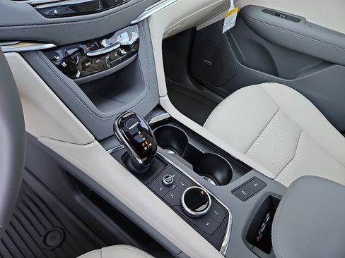 New 2026 Cadillac XT5 Premium Luxury w/ Driver Assist Package image 23