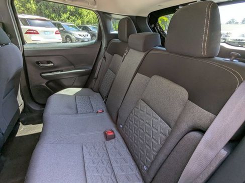 Used 2025 Nissan Kicks SV FWD image 24