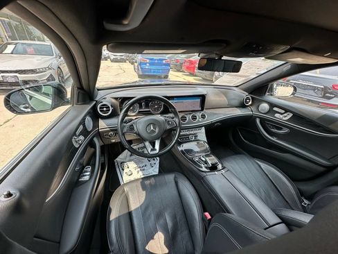 Used 2017 Mercedes-Benz E 400 4MATIC Wagon image 31