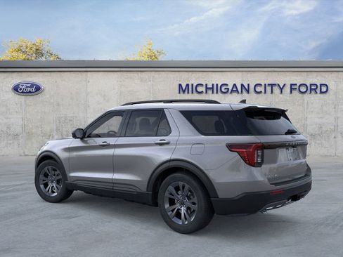 New 2026 Ford Explorer Active w/ Active Comfort Package image 4