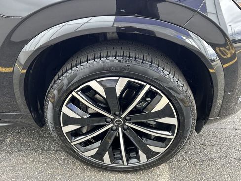 New 2026 Volvo XC90 B6 Plus w/ Protection Package Premier image 13