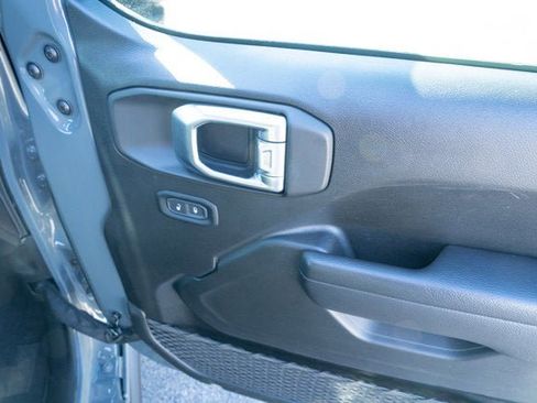 Certified 2025 Jeep Wrangler Unlimited Rubicon image 43