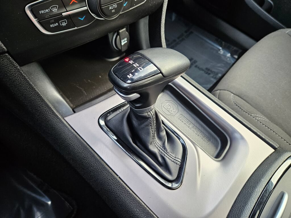 Used 2023 Dodge Charger SXT w/ Blacktop Package AWD/4WD image 28