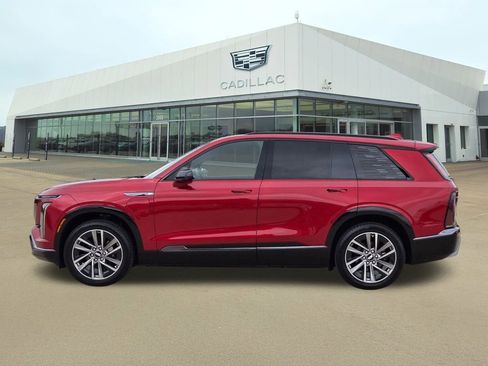 Certified 2026 Cadillac Vistiq Sport w/ LPO, Floor Liner Package image 3