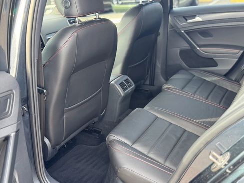 Used 2020 Volkswagen GTI SE image 29