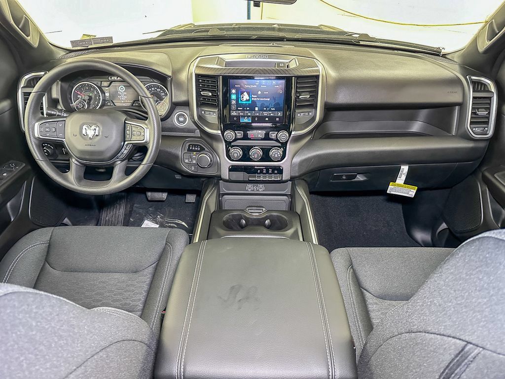 New 2026 RAM 1500 Express AWD/4WD image 23