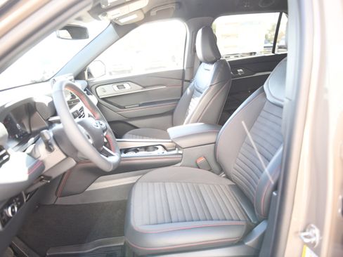 New 2026 Ford Explorer ST-Line image 22