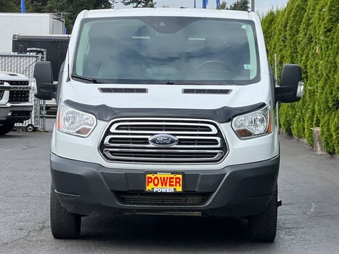 Used 2018 Ford Transit 150 XLT image 9