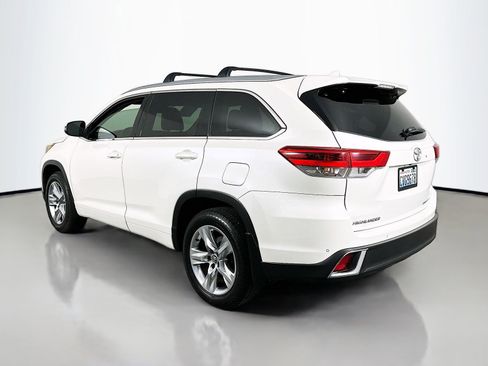 Used 2017 Toyota Highlander Limited image 5