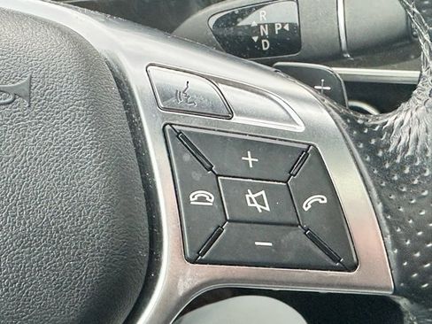 Used 2014 Mercedes-Benz E 350 4MATIC Sedan image 13