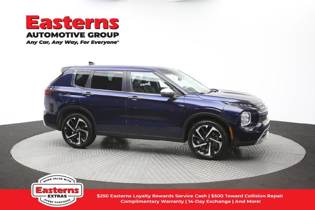 Used 2023 Mitsubishi Outlander SE AWD/4WD image 48