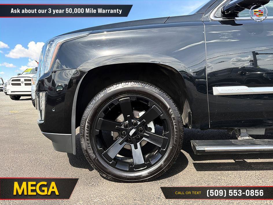 Used 2019 Cadillac Escalade Platinum AWD/4WD image 29