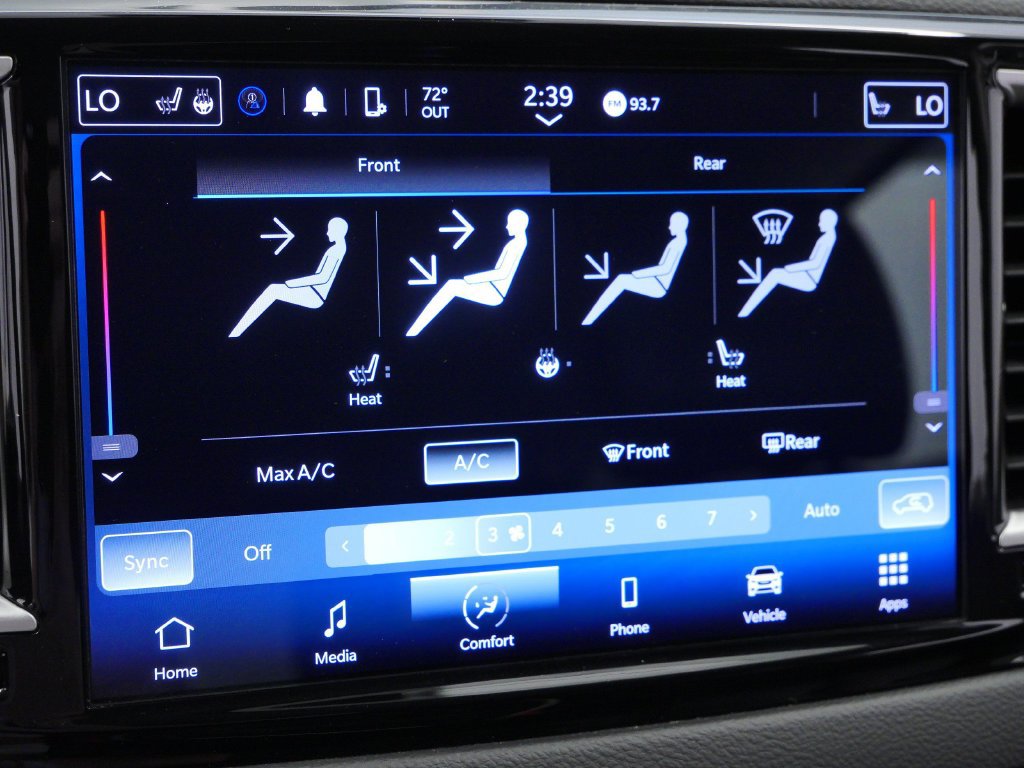 Certified 2023 Chrysler Pacifica Touring-L FWD image 30