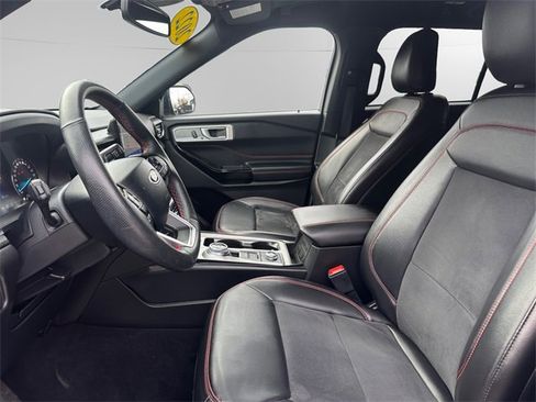 Used 2022 Ford Explorer ST-Line image 9