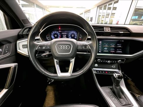 Used 2020 Audi Q3 2.0T Premium w/ Convenience Package image 6