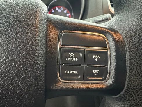 Used 2012 Dodge Avenger SE image 14