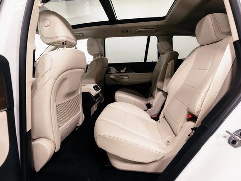 Used 2026 Mercedes-Benz GLS 450 GLS 450 image 29