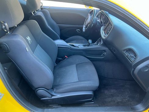 Used 2018 Dodge Challenger R/T Scat Pack w/ Driver Convenience Group image 10