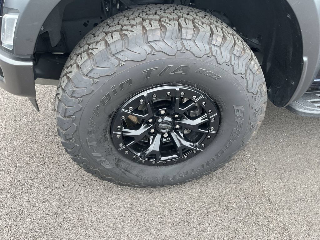 Used 2023 Ford F150 Raptor w/ Raptor 37 Performance Package AWD/4WD image 10