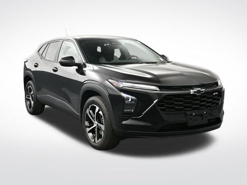 Used 2024 Chevrolet Trax RS w/ Driver Confidence Package image 7