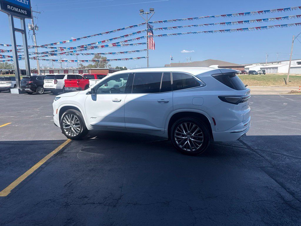 Used 2026 Buick Enclave Avenir w/ Super Cruise Package AWD/4WD image 8