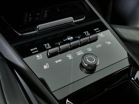 New 2026 Porsche Cayenne AWD/4WD image 17