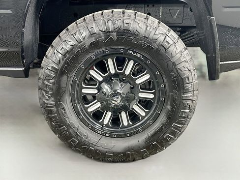 Used 2024 RAM 3500 Tradesman w/ Chrome Appearance Group image 34