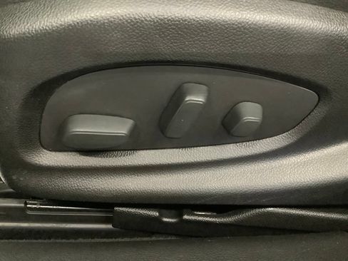 Used 2018 Chevrolet Impala LT FWD image 10