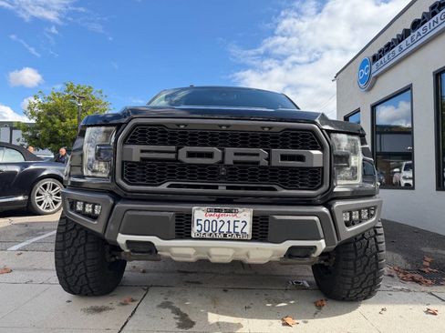 Used 2017 Ford F150 Raptor w/ Equipment Group 802A Luxury image 3