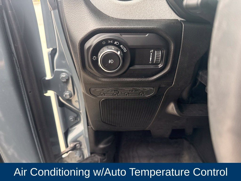 Used 2024 Jeep Wrangler Unlimited Sport AWD/4WD image 20