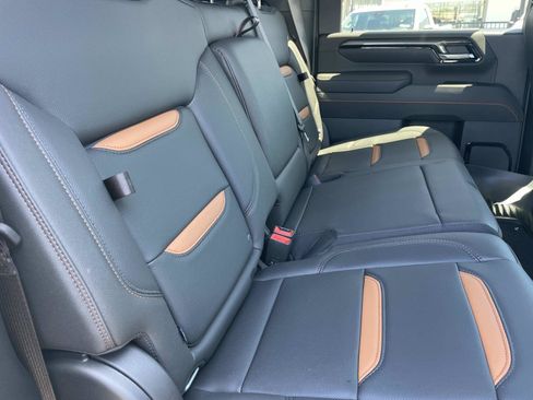 New 2026 GMC Sierra 2500 AT4 w/ AT4 Premium Plus Package AWD/4WD image 26