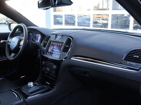 Used 2023 Chrysler 300 S w/ Comfort Group image 15