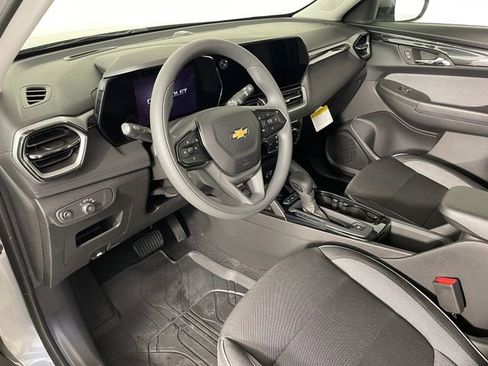 New 2026 Chevrolet TrailBlazer LT image 2