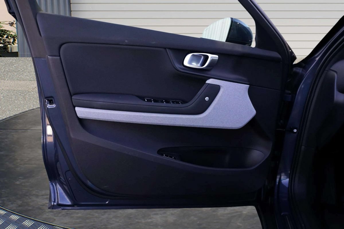 Used 2024 Polestar Polestar 2 AWD/4WD image 13