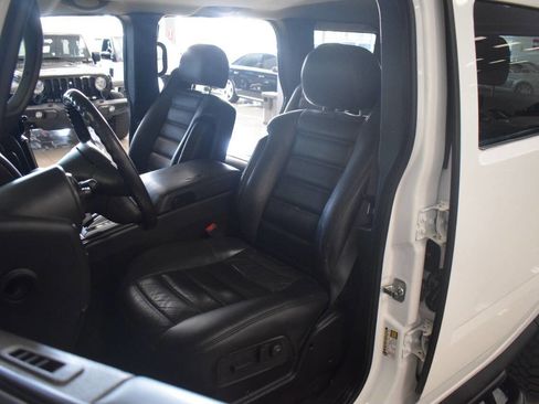 Used 2005 HUMMER H2 w/ Preferred Equipment Group image 53